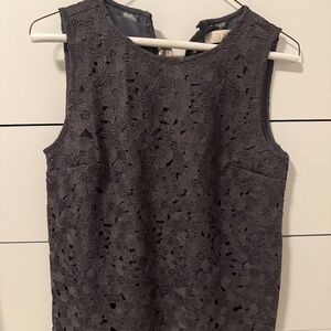 Petite Floral Lace Shell Blouse (gray)